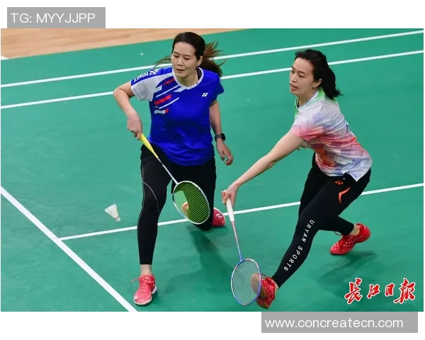 杭州羽毛球队与北京羽毛球队赛后复盘分析配合策略与表现总结